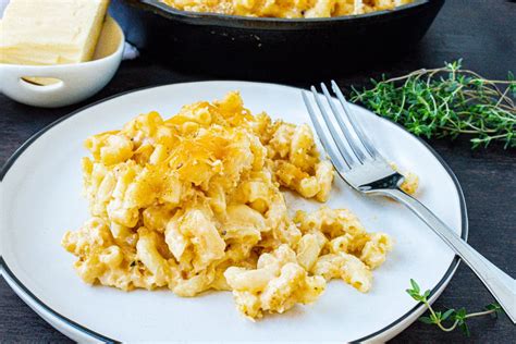 smoked-mac-and-cheese-recipe-savory-thoughts image