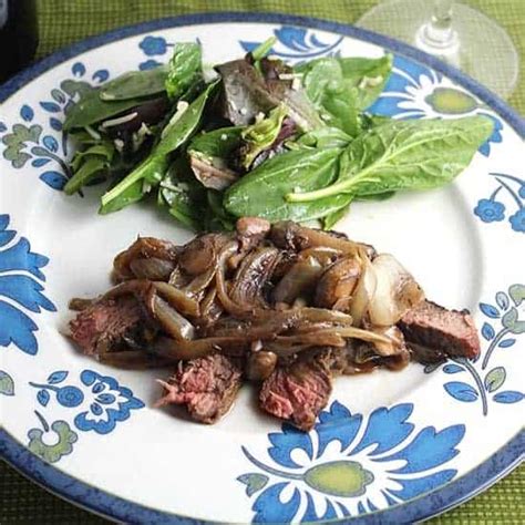 grilled-porterhouse-steak-with-mushroom-sauce-cooking-chat image