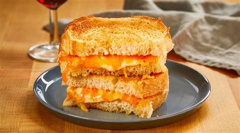 ultimate-three-cheese-grilled-cheese-wisconsin image