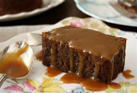 perfect-sticky-toffee-pudding-with-caramel-sauce image