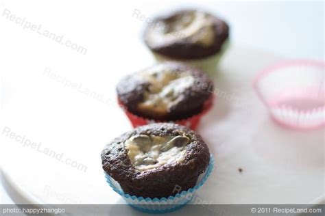 chocolate-bottom-mini-cupcakes image