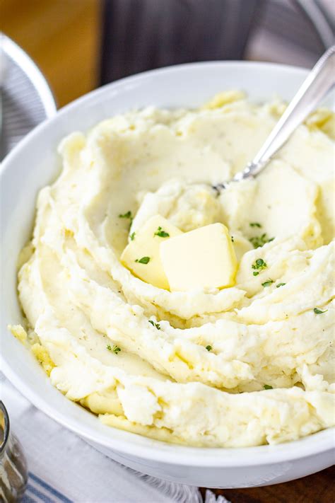 the-best-thanksgiving-mashed-potatoes-thekittchen image