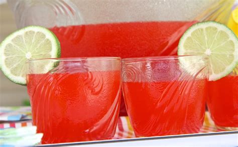 simple-party-fruit-punch-recipe-divas-can-cook image