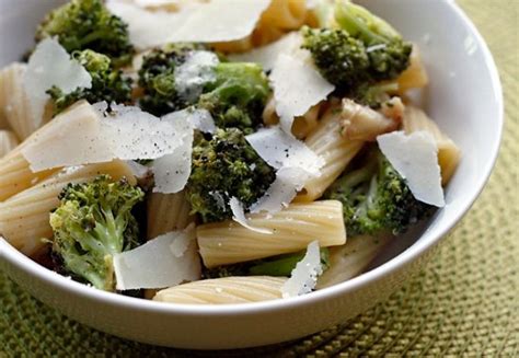 pasta-with-roasted-broccoli-garlic-and-oil-skinnytaste image
