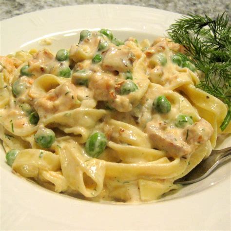 fettuccine-with-a-smoked-salmon-and-dill-cream image