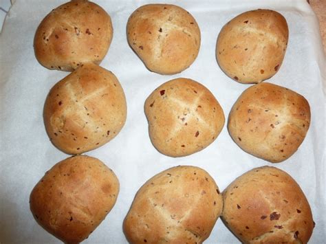 bread-machine-hot-cross-buns-dunlop-brothers image