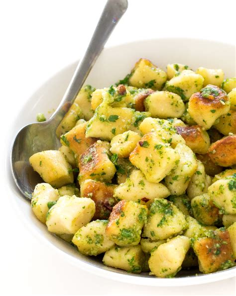 crispy-parsley-pesto-gnocchi-chef-savvy image