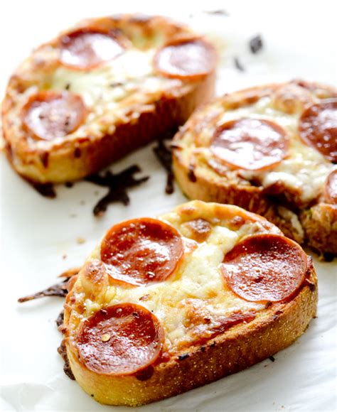 texas-toast-garlic-bread-pizza-with-air-fryer-instructions image