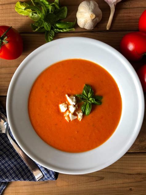 cream-of-tomato-soup-Ντοατόσουπα-βελουτέ-mia image