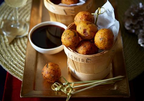 cheese-and-bacon-hush-puppies-starter image