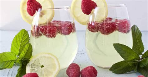 10-best-caravella-limoncello-drink-recipes-yummly image