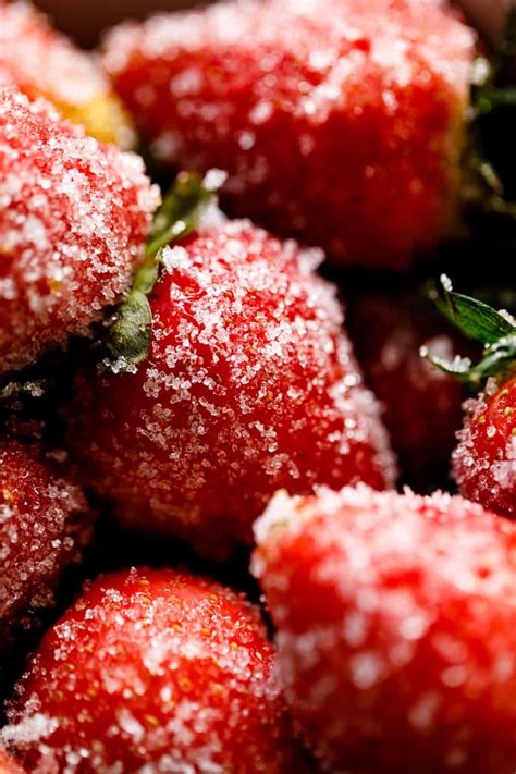 drunken-strawberries-cafe-delites image