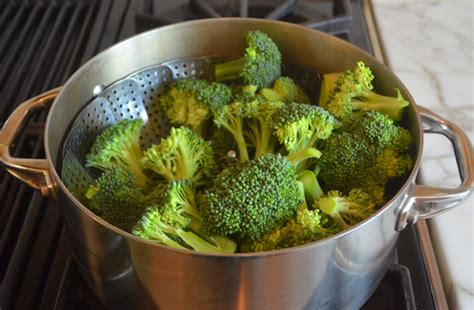 simple-steamed-broccoli-once-upon-a-chef image