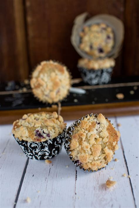 lemon-huckleberry-poppyseed-crumble-top-muffins image