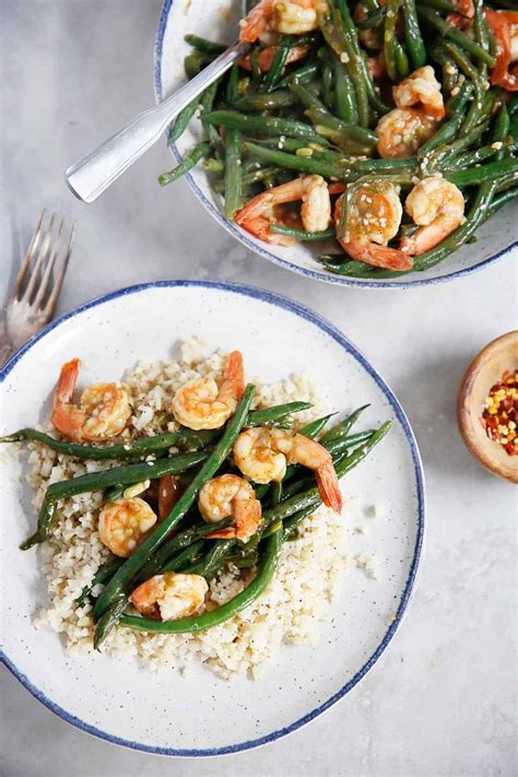 one-pan-shrimp-and-green-beans-in-chinese-garlic image