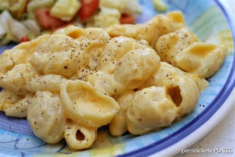 stovetop-creamy-macaroni-and-cheese-persnickety-plates image