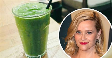 how-to-make-reese-witherspoons-green-smoothie image