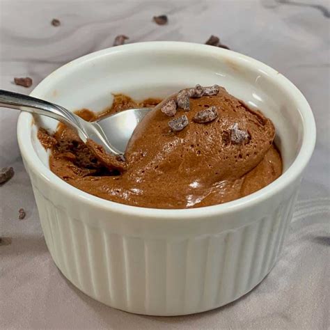 dairy-free-chocolate-mousse-no-coconut-pareve image