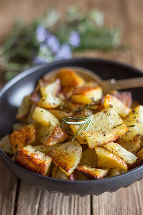 rosemary-roasted-potatoes-authentic-italian image