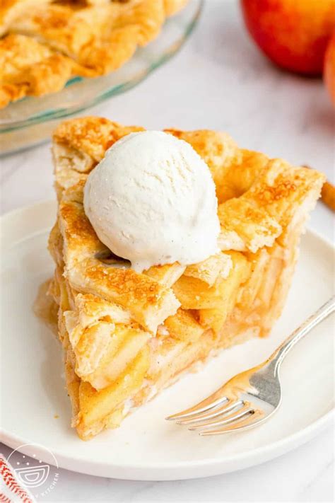 the-best-homemade-apple-pie-recipe-little-sunny image