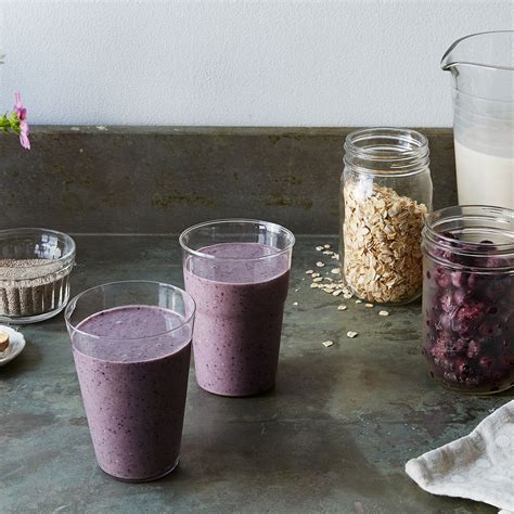 best-berry-banana-oat-smoothie-recipe-how-to image