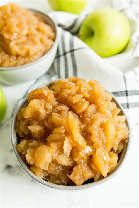 chunky-stovetop-slow-cooker-applesauce-its-yummi image