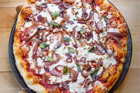 homemade-pizza-crust-and-pizza-sauce-saving-room image