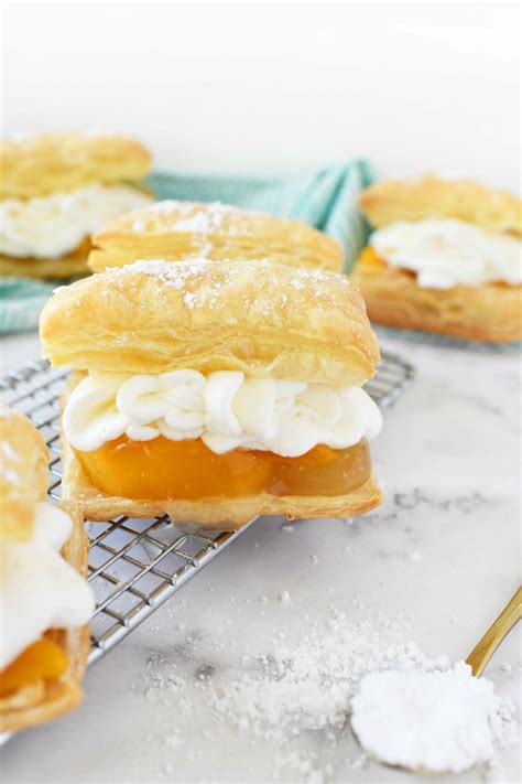 peaches-and-cream-puff-pastry-dessert-sizzling-eats image