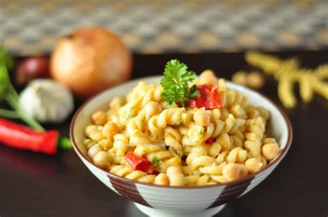 pasta-with-chickpeas-pasta-e-ceci-recipes-r-simple image
