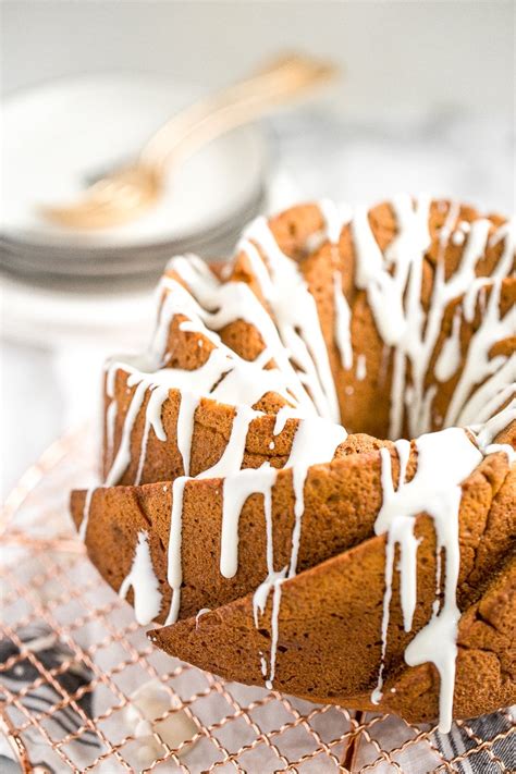 pumpkin-pie-bundt-cake-with-cream-cheese-glaze image