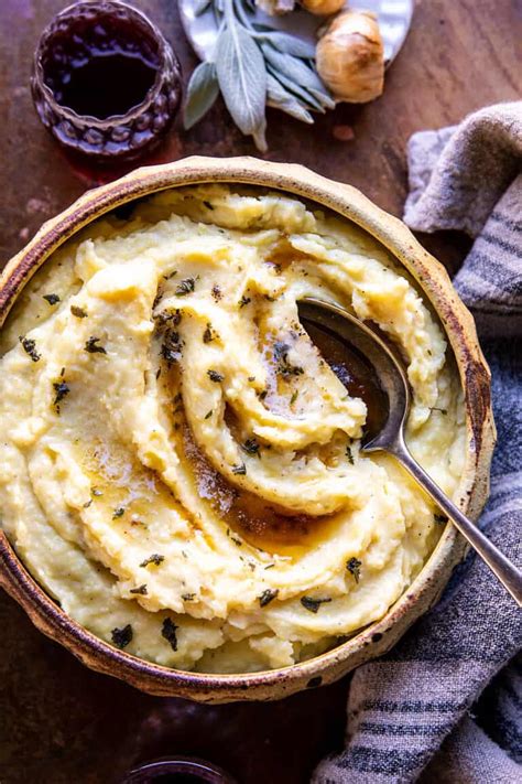 make-ahead-roasted-garlic-mashed-potatoes-half image