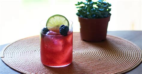 the-blackberry-lime-margarita-recipe-vinepair image