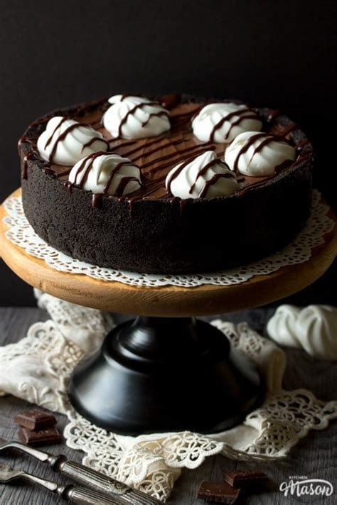 how-to-make-the-best-no-bake-chocolate-cheesecake image