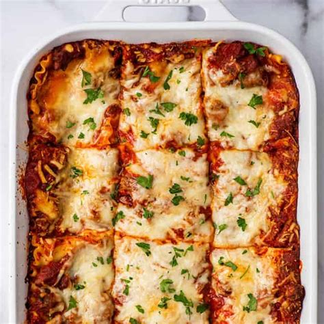 easy-lasagna-recipe-baking-mischief image