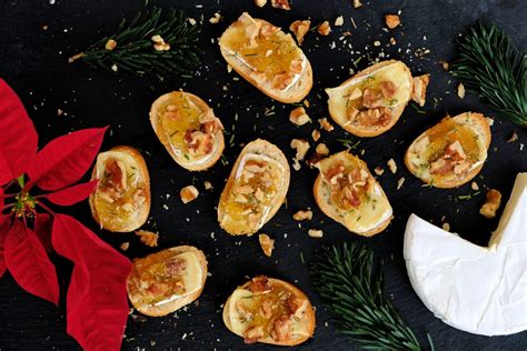 brie-and-fig-crostini-everyday-gourmet-with-blakely image