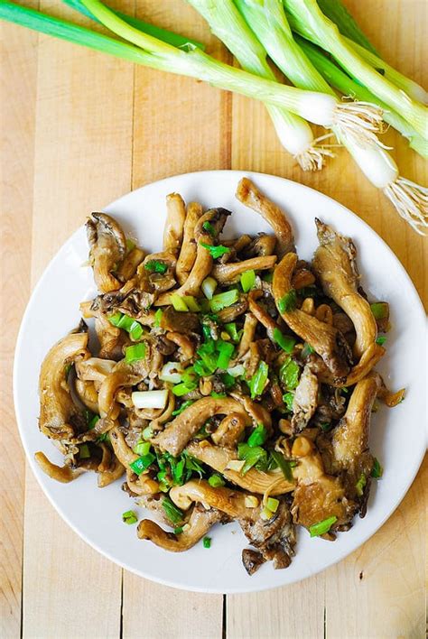 oyster-mushrooms-garlic-and-green-onions-saute image