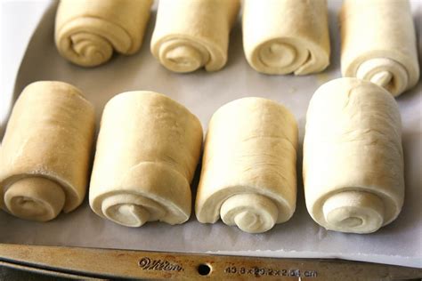 lion-house-rolls-recipe-video-the-girl-who-ate image