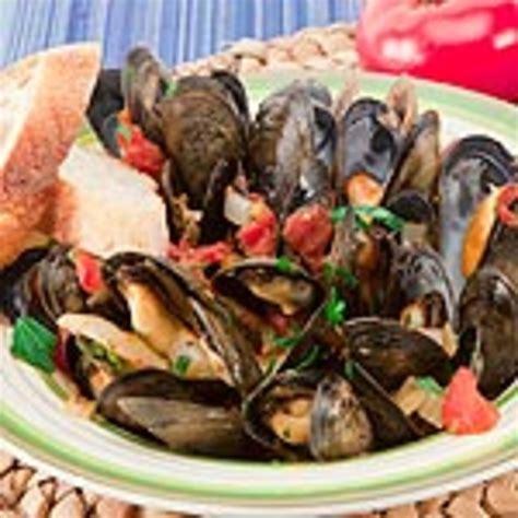 mussels-in-fennel-tomato-sauce-canadian-living image