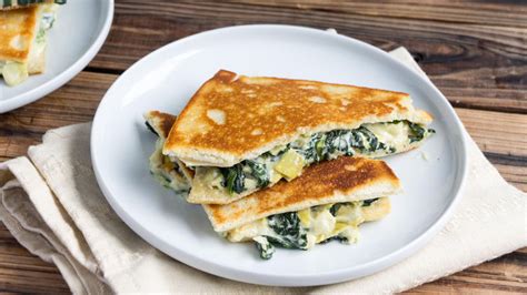 spinach-artichoke-grilled-cheese-sandwiches image
