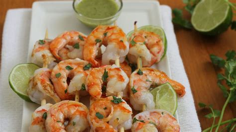 grilled-shrimp-with-cilantro-sauce-recipe-tablespooncom image