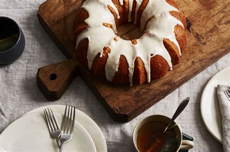 a-simple-citrusy-cake-with-a-genius-secret-ingredient image