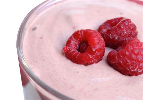 powerfully-healing-raspberry-cream-smoothie image