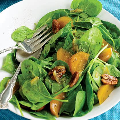 spinach-and-persimmon-salad image