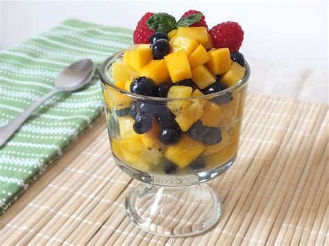 mango-fruit-salad-the-fitchen image