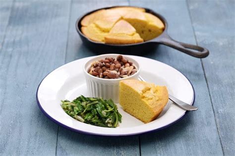 what-to-eat-with-cornbread-20-yummy-pairings image