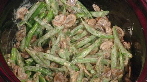 slow-cooker-green-bean-casserole-recipe-rachael image