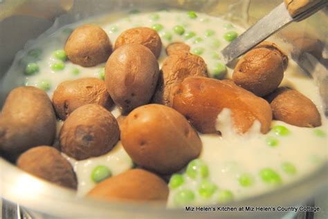 grandmas-creamed-peas-and-potatoes image