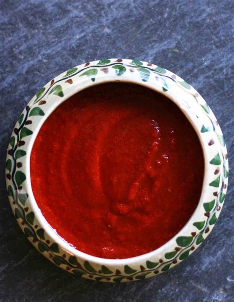 mexican-red-chile-sauce image