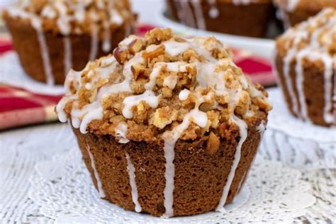 apple-pecan-streusel-muffins-food-fanatic image
