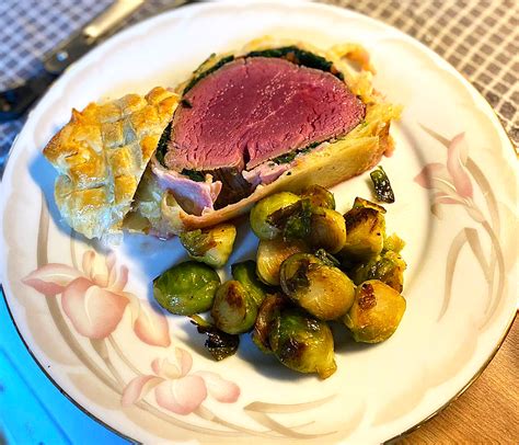 beef-wellington-with-spinach-and-bacon-the-van-cook image